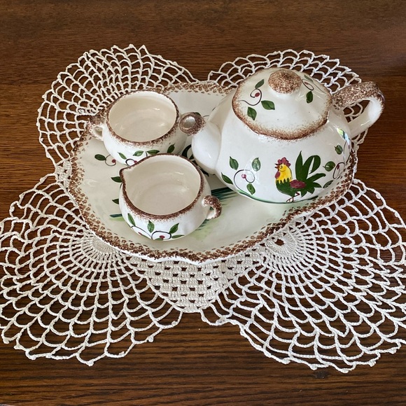 VTG Handmade Crochet Doilies Set of 4 - Picture 2 of 10